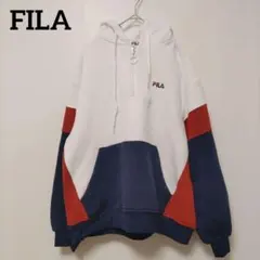 フィラ　FILA　フードパーカー　F　厚め　裏起毛　冬