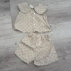 水玉模様 トップスとショートパンツ　セットアップ　　80cm