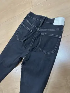 GYDAブラック スキニー