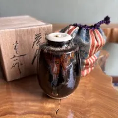 共箱付】桶谷定一 作 肩衝茶入 茶道具 仕覆（鳳凰丸文錦） 京焼 - メルカリ