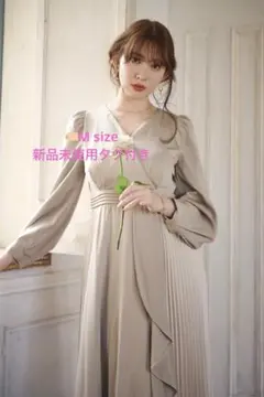 mayfair ruffled dress 新品未使用タグ付き 2026年最新】mayfair ruffled dressの人気アイテム - メルカリ