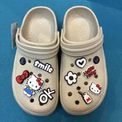 サンダルクロックス風 ♡可愛いキティちゃんなどジビッツ付き♡薄いオーク色Mのサムネイル