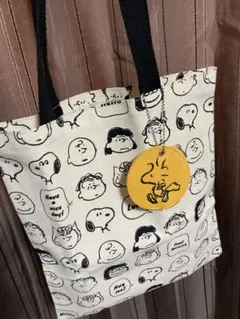 ★SNOOPY新品未使用トートバッグミニの入れ物付き★PEANUTS