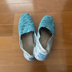 TOMS　靴　24.5cm 7.5 ターコイズブルー