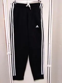 アディダス　スウェットパンツ　ブラック　160cm