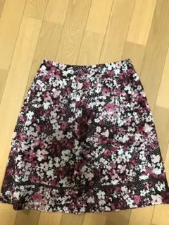 【S】anySiS エニィスィス　花柄スカート