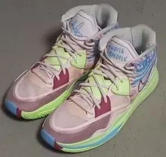 NIKE KYRIE 8 INFINITY 1 World 1 People