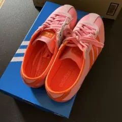 adidas スニーカー　TOKYO 25.0
