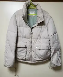 Bershka アイボリー ダウンジャケット