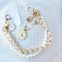 CHANEL ホリデー　チャーム　2025