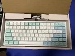 美品 YUNZII メカニカルキーボード YZ84(赤軸/ミント)
