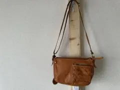 ブラウンレザーショルダーバッグ