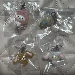 サンリオキャラクターズ　ゆるっとめじるしアクセサリー
