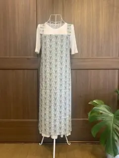 ハンドメイドエプロン　潜るタイプ　ウエストフリー　１点のみ