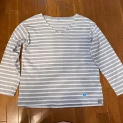 オーシバルのVネックバスクシャツ