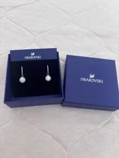 SWAROVSKI スワロフスキー ピアス