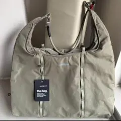本日限定Topologie Cloud Hobo Mediumカーキストラップ付