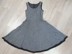 Lois CRAYON　ノースリーブ膝丈ワンピース グレー×ブラック