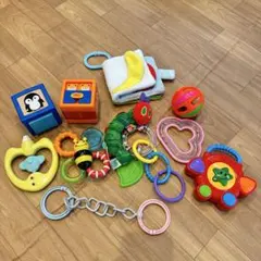 赤ちゃん　0歳　まとめ売り　おもちゃセット カラフル 音が出る　はらぺこあおむし