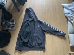 adidas パーカー