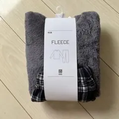 【新品】ユニクロキッズ　フリースパジャマ130