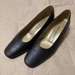Yves Saint Laurent パンプス ブラック　サイズ36のサムネイル