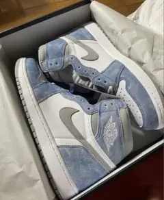 Nike Air Jordan 1 High OG Hyper Royal