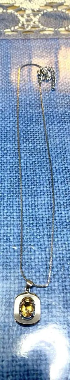 【美品】レディースネックレス チェーン状 イエローのジュエリー