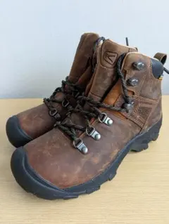 Item thumbnail for item c7dd300a-cad7-4743-92d7-84b588f59955