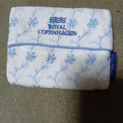 新品‼️ROYAL COPENHAGEN 花柄ポーチティッシュケースのサムネイル