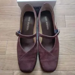 クロールバリエ スクエアトゥ パンプス