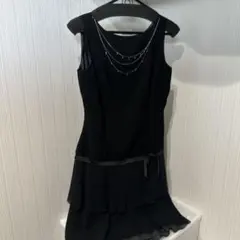 ブラック ノースリーブ パーティードレスのサムネイル