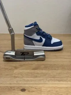 Item thumbnail for item 09dc1513-8a77-4bf6-90c7-28431f7d5c0e