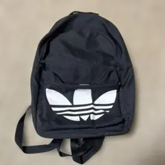 adidas アディダス　リュック　ブラックのサムネイル