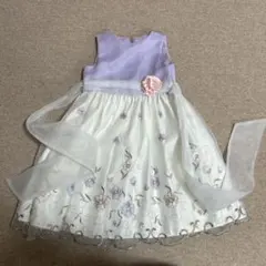薄紫と白の花刺繍ドレス