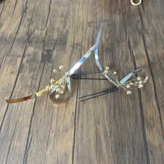 金色と銀色のリボン型髪飾り