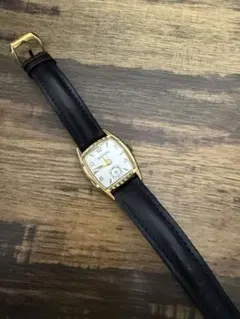 BULOVA ヴィンテージ 手巻き時計 レクタンギュラーのサムネイル