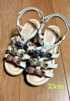 NUOVO Girl リボンサンダル　23cm