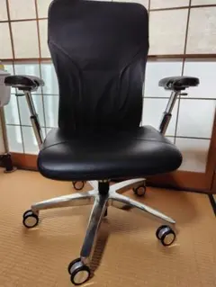 ◾️giroflex 33 オフィスチェア 本革 ブラック ワークチェア 
