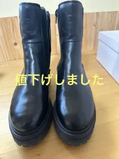 ブラックレザーサイドゴアブーツ