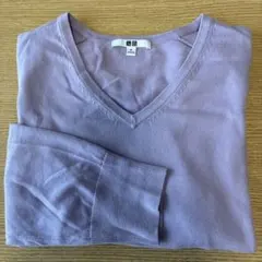 UNIQLOラベンダーVネック ニット 長袖