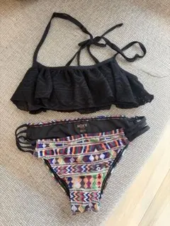 ROXY フリル付きブラックビキニ セパレート水着