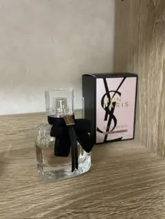 YVES SAINT LAURENT 香水 モンパリ