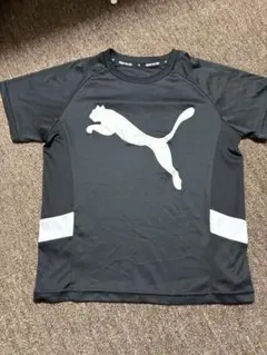 PUMA ブラック Tシャツ