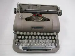 Underwood クラシックタイプライター グレー ケース入り 動作品 2026年最新】タイプライター underwoodの人気アイテム - メルカリ