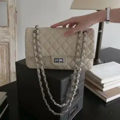 ショルダーバッグ 大容量