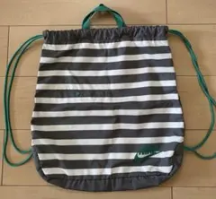 Nike ストライプ ナップザック