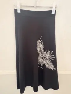 Maunaloa ボタニカル柄 フレアスカートのサムネイル