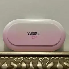 Item thumbnail for item cd538c46-aa7a-4bc7-bb02-1b4e9bd766f6