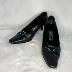 サルバトーレフェラガモ ガンチーニ パンプス 黒 23.5cm レザー